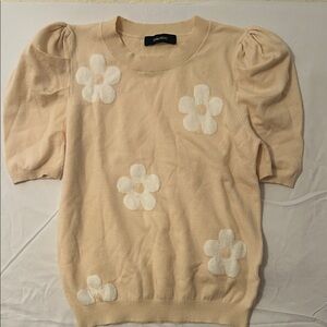 Cream Puff Sleeve Floral Top